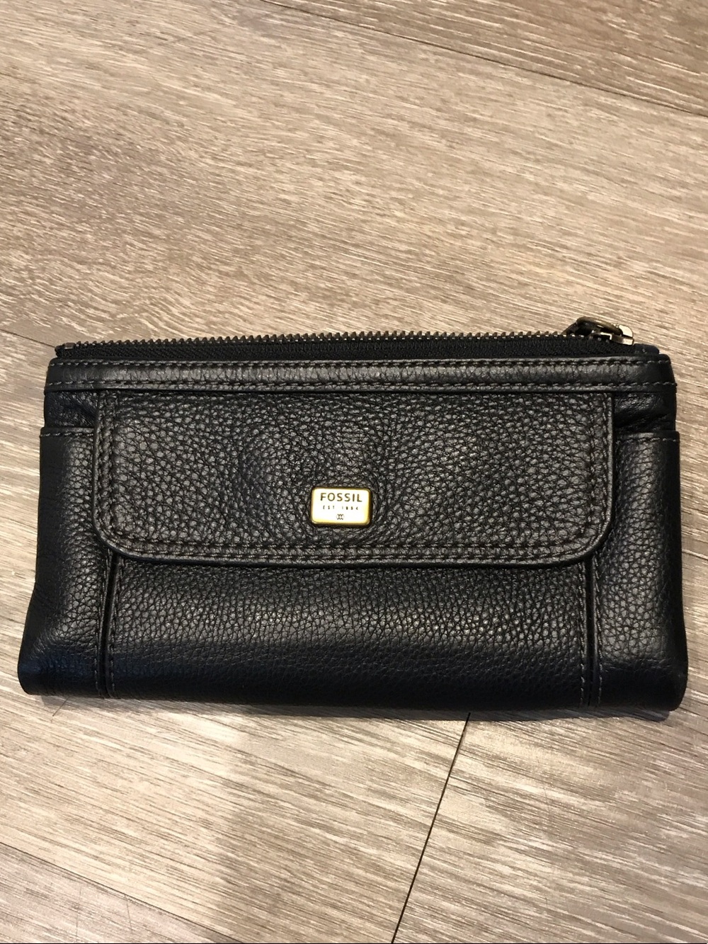 Fossil Black Pebbled Leather Wallet Clutch